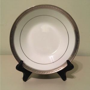 Noritake Crestwood Platinum Fine Porcelain Soup Bowl 7.7” #4166L